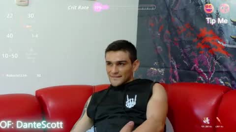 Snapshot of daniel_ova chatting on July 28, 9:14 pm Sexy Dani online show from July 28, 9:14 pm
