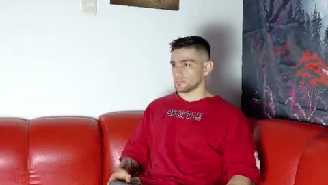 Snapshot of daniel_ova chatting on August 2, 12:31 am Sexy Dani online show from August 2, 12:31 am