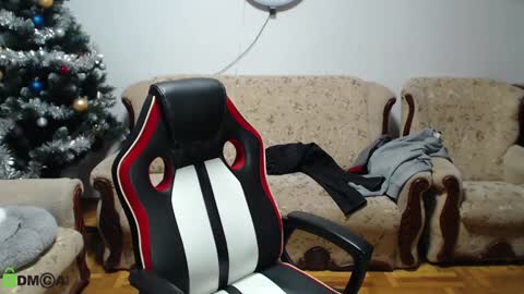 Snapshot of daniel_padalecki chatting on January 20, 7:04 pm Daniel online show from January 20, 7:04 pm