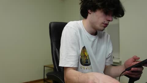 Snapshot of daniel_shawn chatting on March 28, 5:45 pm DANIEL SHAWN online show from March 28, 5:45 pm