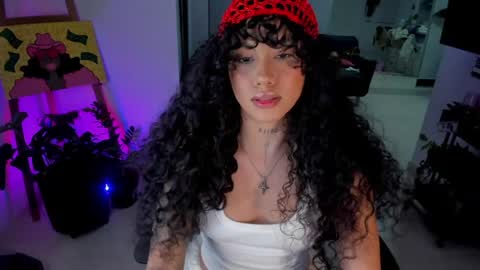 Snapshot of daniela_arenas chatting on April 1, 2:56 am daniela_arenas online show from April 1, 2:56 am