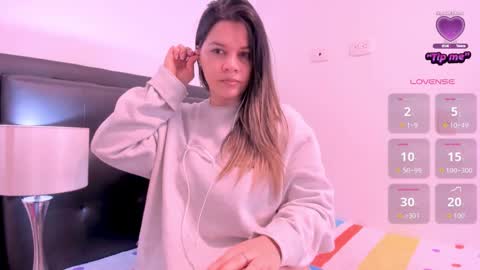 Snapshot of daniela_beauty chatting on October 12, 7:13 pm daniela online show from October 12, 7:13 pm