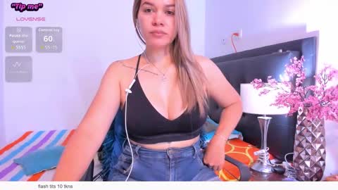 daniela online show from March 10, 3:39 pm