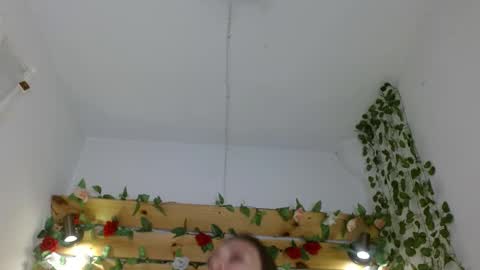 Daniela online show from March 5, 2:23 pm