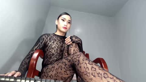 Snapshot of daniela_pedersen chatting on February 6, 11:08 pm daniela_pedersen online show from February 6, 11:08 pm