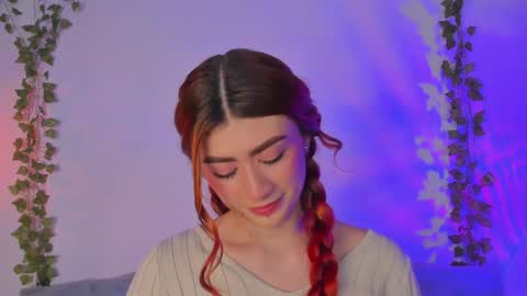 Snapshot of daniela_saenz1 chatting on December 2, 10:45 pm Dani Saenz online show from December 2, 10:45 pm