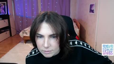 Daniela Cooper online show from May 27, 2:58 pm