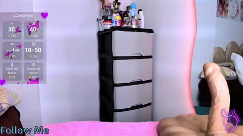 I think I will close this page please leave me a message if you want to know about me online show from October 29, 8:43 pm