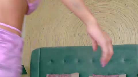 danielacrudu_ online show from July 19, 4:27 am