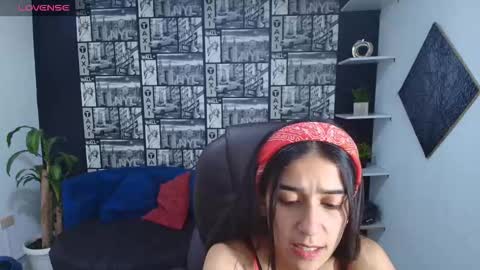 Snapshot of danielamonroe chatting on September 17, 8:21 pm danielamonroe online show from September 17, 8:21 pm
