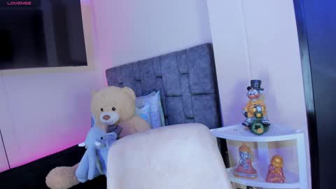 Snapshot of danielasexya chatting on December 3, 3:09 am danielasexya online show from December 3, 3:09 am