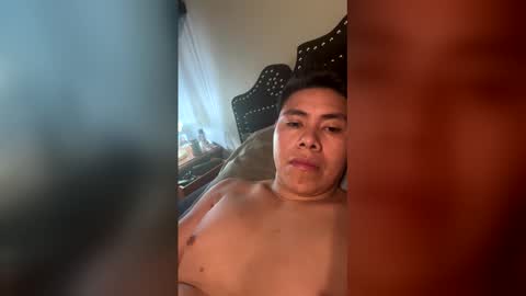 Snapshot of danieldiaz01051996 chatting on May 18, 10:54 am danieldiaz01051996 online show from May 18, 10:54 am
