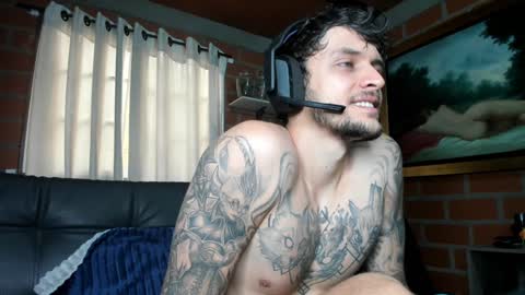 Snapshot of daniele_bunny chatting on December 16, 6:27 pm Daniele Bunny online show from December 16, 6:27 pm