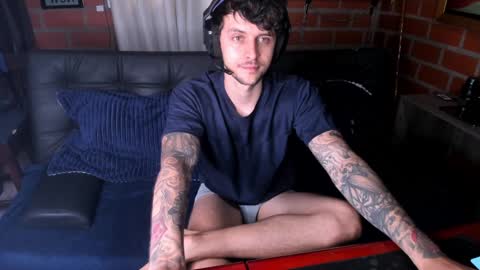 Snapshot of daniele_bunny chatting on December 27, 5:37 pm Daniele Bunny online show from December 27, 5:37 pm