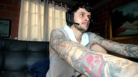 Snapshot of daniele_bunny chatting on February 5, 4:36 pm Daniele Bunny online show from February 5, 4:36 pm