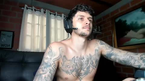 Snapshot of daniele_bunny chatting on February 24, 4:15 pm Daniele Bunny online show from February 24, 4:15 pm