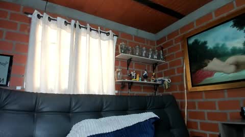 Snapshot of daniele_bunny chatting on February 27, 6:20 pm Daniele Bunny online show from February 27, 6:20 pm