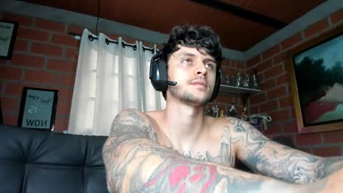 Snapshot of daniele_bunny chatting on March 12, 8:52 pm Daniele Bunny online show from March 12, 8:52 pm