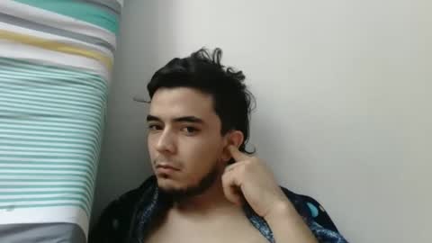 Snapshot of danielhot17 chatting on December 6, 12:38 pm DANIEL online show from December 6, 12:38 pm