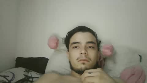 Snapshot of danielhot17 chatting on December 12, 10:56 am DANIEL online show from December 12, 10:56 am