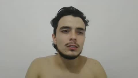 Snapshot of danielhot17 chatting on December 25, 3:50 am DANIEL online show from December 25, 3:50 am