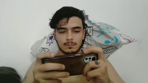 Snapshot of danielhot17 chatting on January 3, 8:43 pm DANIEL online show from January 3, 8:43 pm