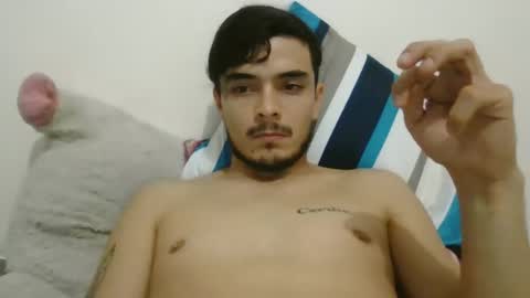 Snapshot of danielhot17 chatting on January 8, 4:12 am DANIEL online show from January 8, 4:12 am