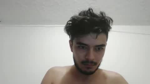 Snapshot of danielhot17 chatting on January 10, 8:40 am DANIEL online show from January 10, 8:40 am