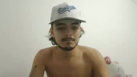 Snapshot of danielhot17 chatting on January 11, 12:22 am DANIEL online show from January 11, 12:22 am