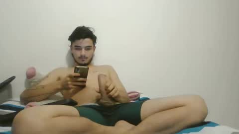 Snapshot of danielhot17 chatting on January 11, 4:48 am DANIEL online show from January 11, 4:48 am