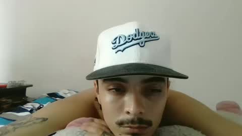 Snapshot of danielhot17 chatting on January 11, 8:43 pm DANIEL online show from January 11, 8:43 pm