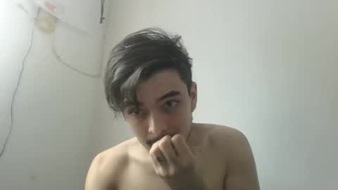 Snapshot of danielhot17 chatting on January 13, 3:15 pm DANIEL online show from January 13, 3:15 pm