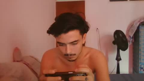 Snapshot of danielhot17 chatting on January 17, 5:51 pm DANIEL online show from January 17, 5:51 pm