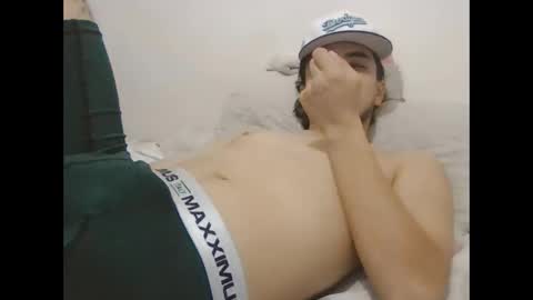 Snapshot of danielhot17 chatting on January 27, 11:11 pm DANIEL online show from January 27, 11:11 pm