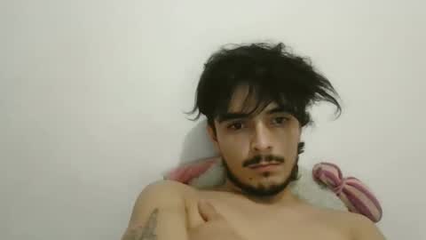 Snapshot of danielhot17 chatting on February 4, 4:05 am DANIEL online show from February 4, 4:05 am