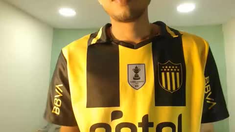 Snapshot of danielitopapii chatting on December 17, 2:28 am danielitopapii online show from December 17, 2:28 am