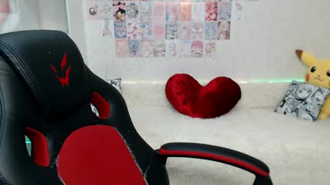Daniella Martin online show from July 19, 12:58 am