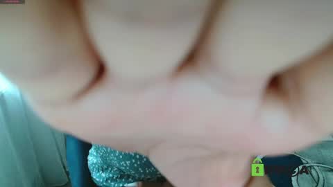 Snapshot of daniellavas chatting on May 14, 7:48 am JessicaWhite online show from May 14, 7:48 am
