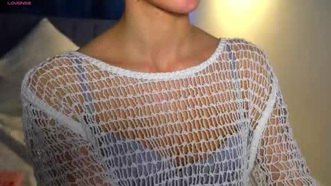 Snapshot of danielle_thomas chatting on February 27, 2:17 pm Danielle online show from February 27, 2:17 pm