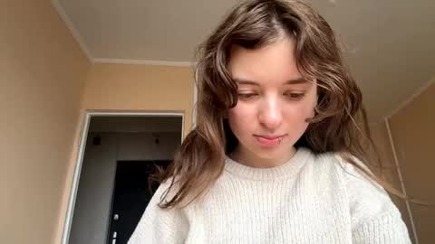 Snapshot of daniellevaulet chatting on November 3, 7:20 am Mia online show from November 3, 7:20 am