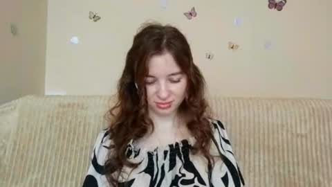 Mia online show from July 16, 7:14 am