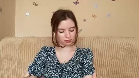 Mia online show from July 20, 10:39 am