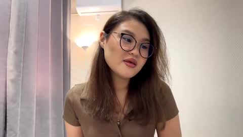 Luna  online show from November 23, 8:36 am