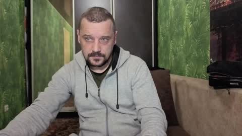 Snapshot of danielocool chatting on October 2, 7:04 am DanieloCool online show from October 2, 7:04 am