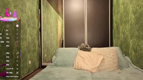 DanieloCool online show from December 15, 7:01 am