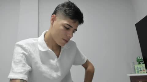 danielsanta188 online show from March 16, 4:33 pm