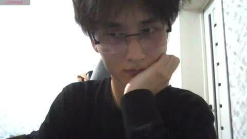 danielswift_ online show from August 3, 5:38 pm