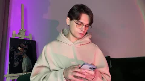 Snapshot of danieltuckerr chatting on November 27, 8:55 pm danieltuckerr online show from November 27, 8:55 pm