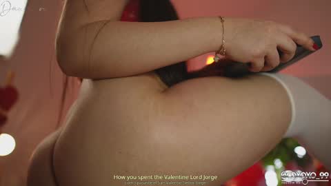 Snapshot of danii_xoxo chatting on February 17, 2:09 am online show from February 17, 2:09 am