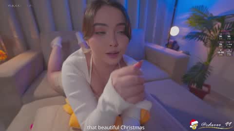 Snapshot of danii_xoxo chatting on December 16, 10:37 pm online show from December 16, 10:37 pm